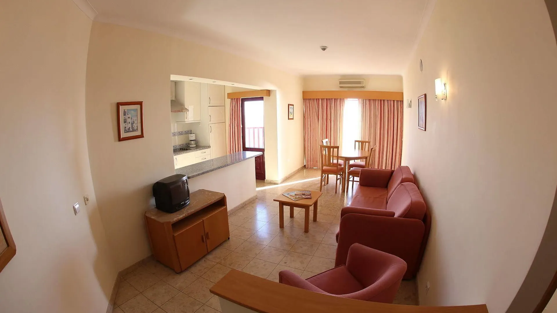 Clube Praia Mar Apartamentos Turisticos Praia da Rocha 3*,